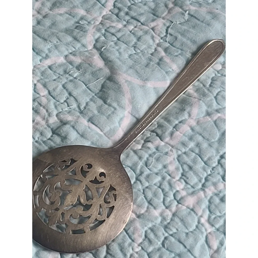 Oneida Prestige Silver Plated Tomato‎ Berry Server 1945 Pattern Flatware VTG VGC